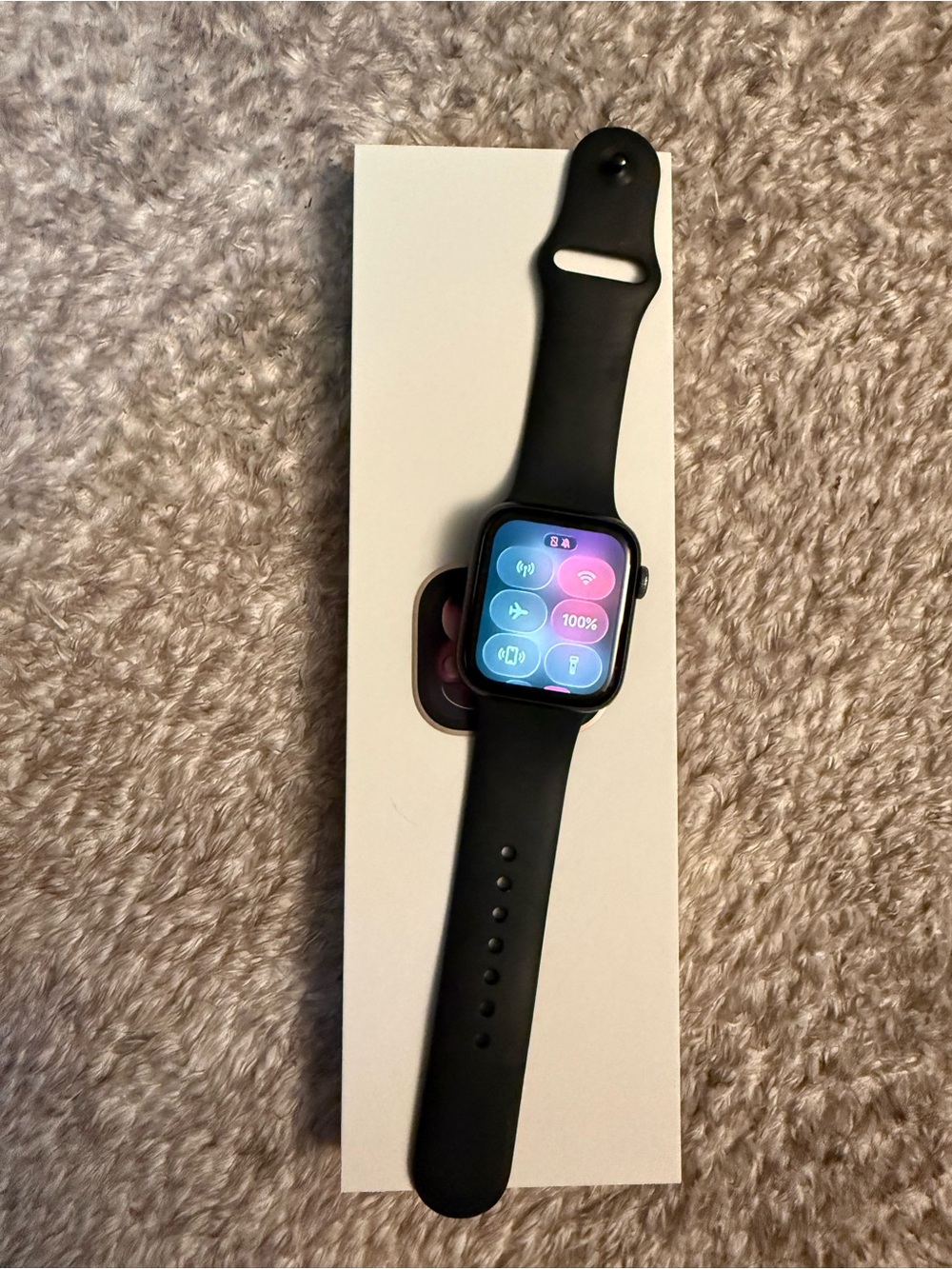 Apple watch series 6
44mm aluminum & ceramic case